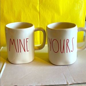 Rae Dunn Mug Set